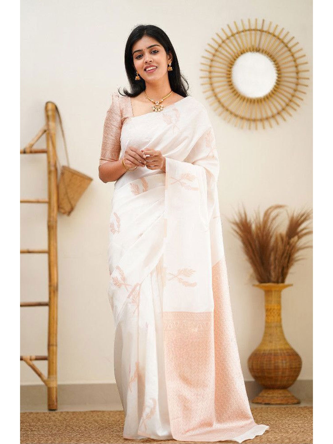 

choiceit Floral Pure Silk Saree, White