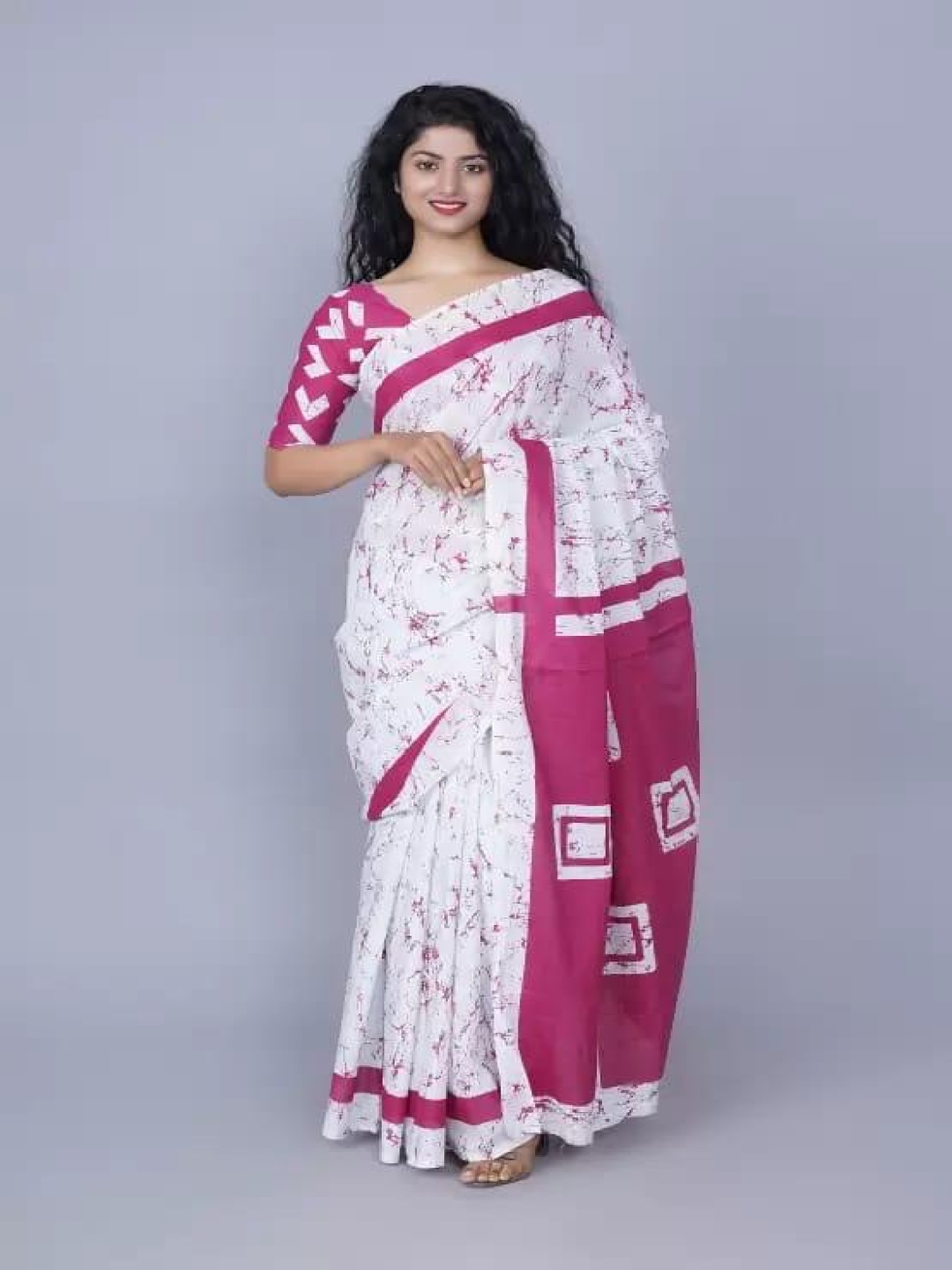 

TROPWEAR Ethnic Motifs Pure Cotton Block Print Saree, White