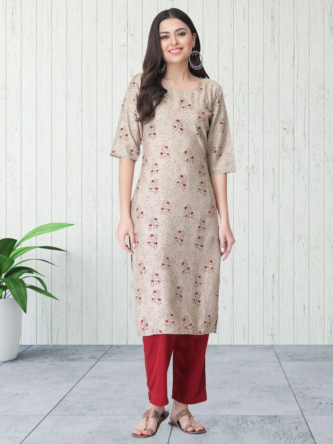

7Threads Floral Printed Round-Neck Straight Regular Kurta with Trousers, Beige