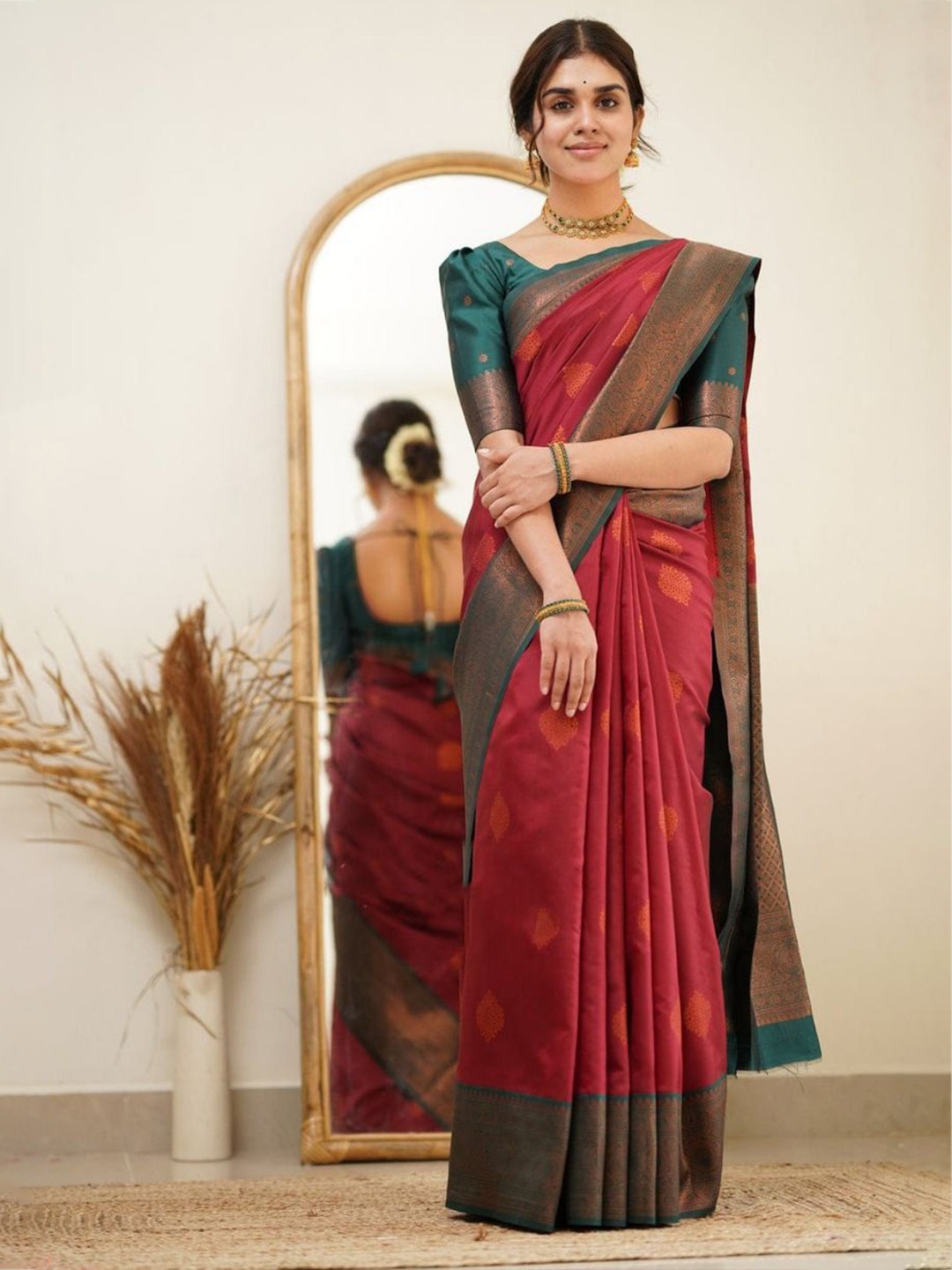 

Anouk Woven Design Zari Silk Blend Banarasi Saree, Red