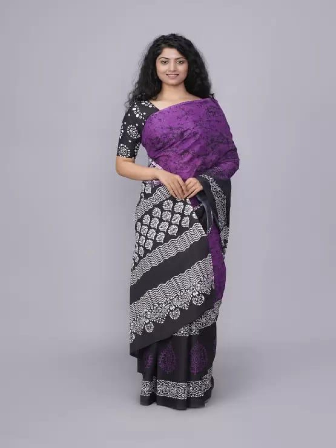 

KIAARON Pure Cotton Block Print Saree, Purple