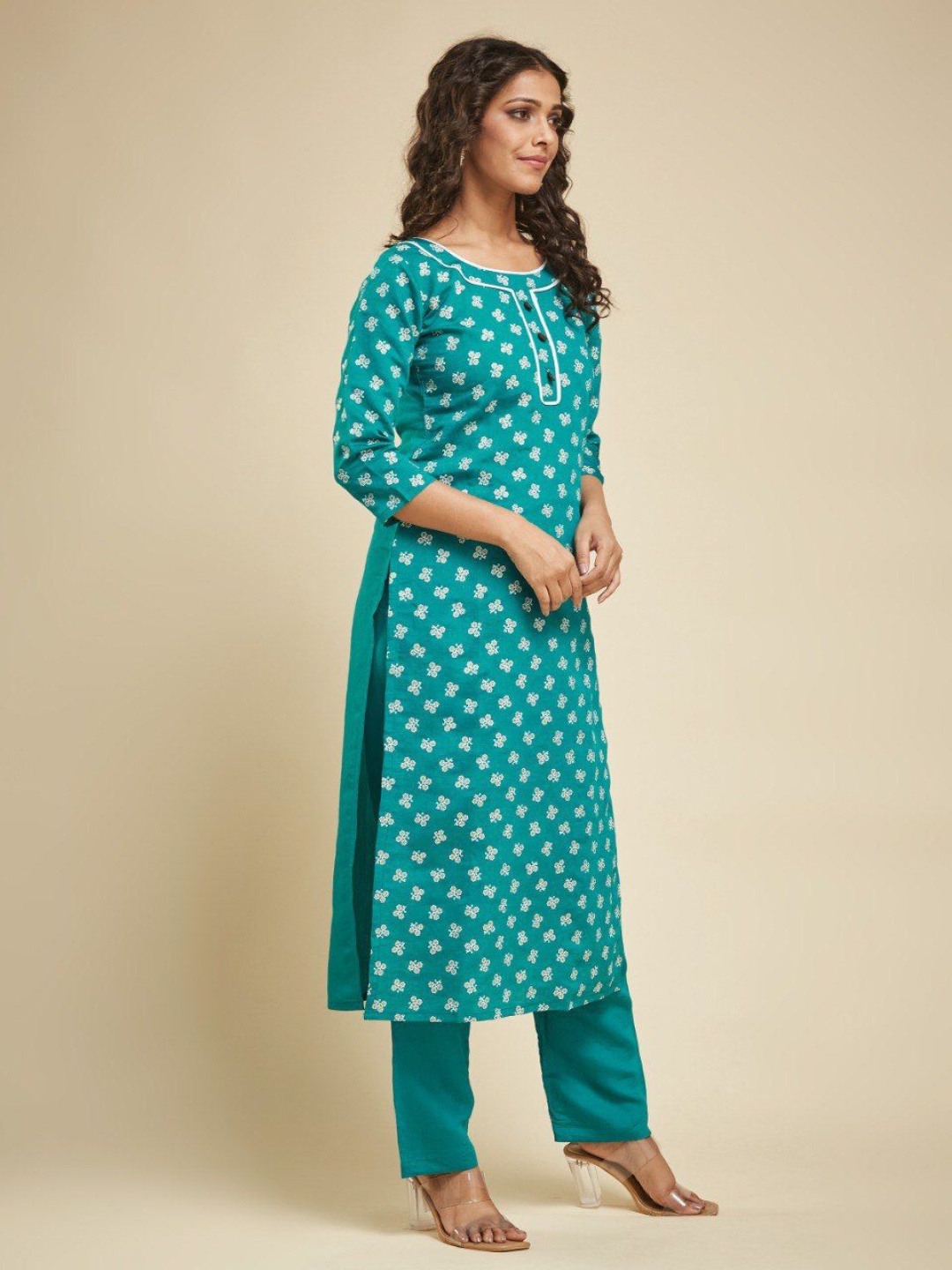 

A TO Z CART Floral Printed Round Neck Chanderi Silk Straight Kurta With Trouser, Blue