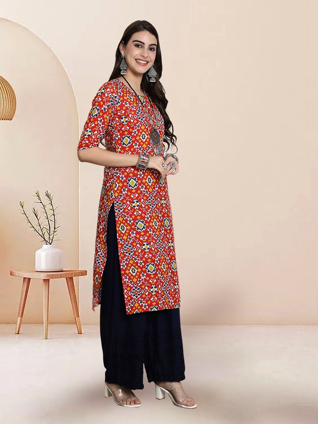 

7Threads Selection Of 2 Ethnic Motifs Printed Round Neck Straight Kurtas, Red