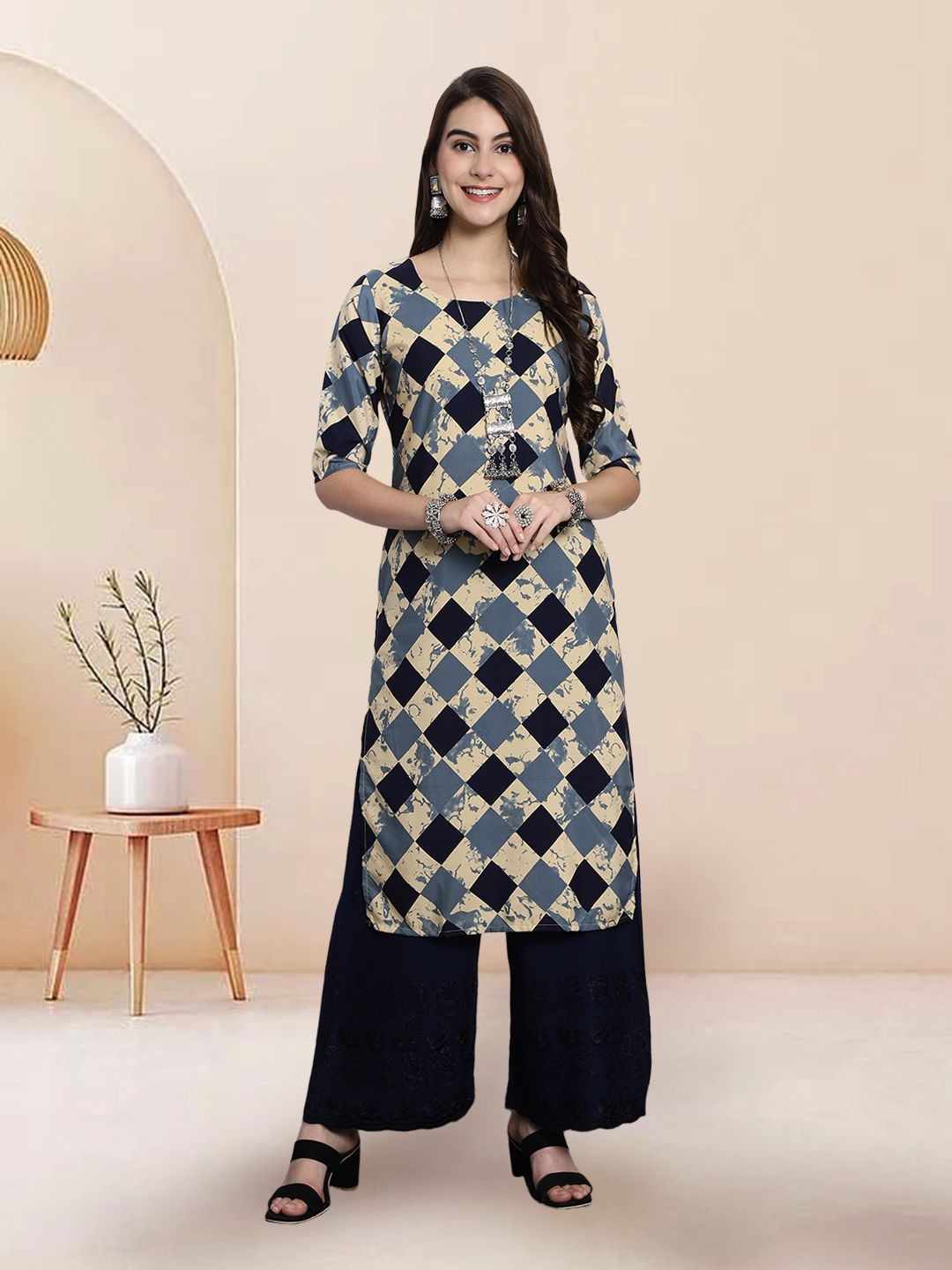 

7Threads Selection Of 5 Geometric Round Neck Straight Kurtas, Black