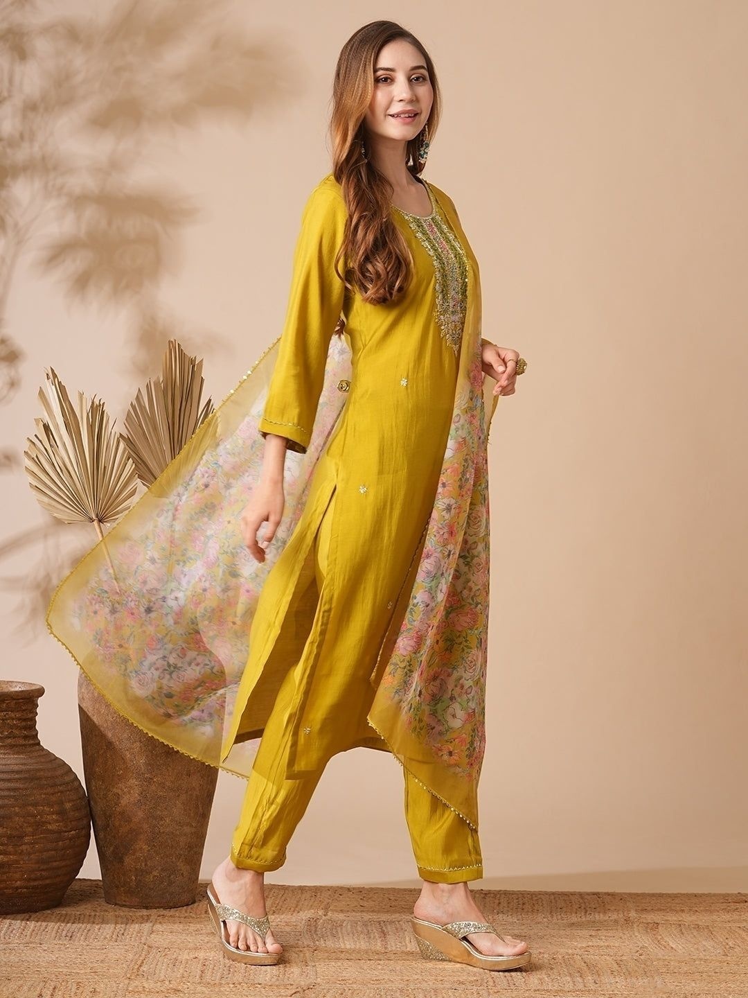 

Siya Fashion Thread Work Straight Kurta with Trousers and Dupatta, Yellow