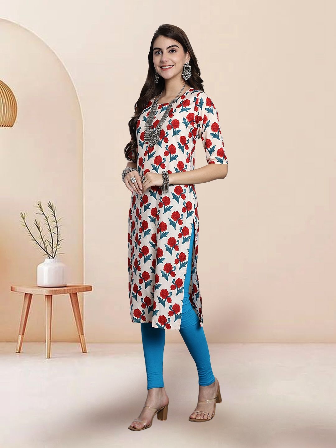 

7Threads Selection Of 4 Floral Printed Round Neck Straight Kurtas, Off white