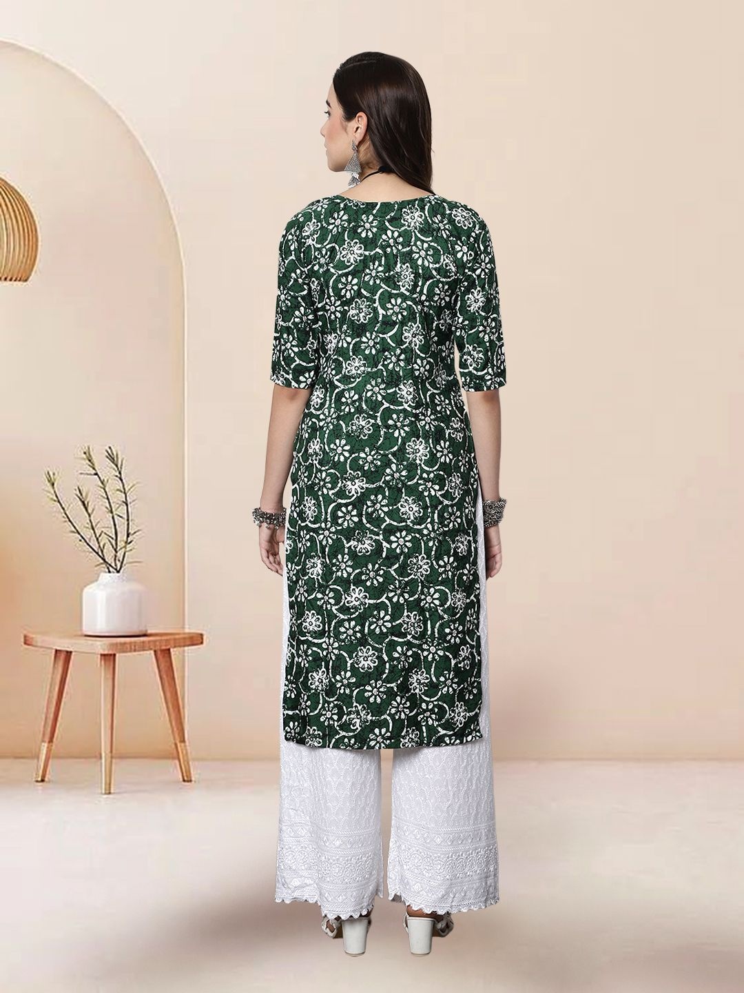 

7Threads Selection Of 4 Floral Printed Round Neck Kurtas, Green