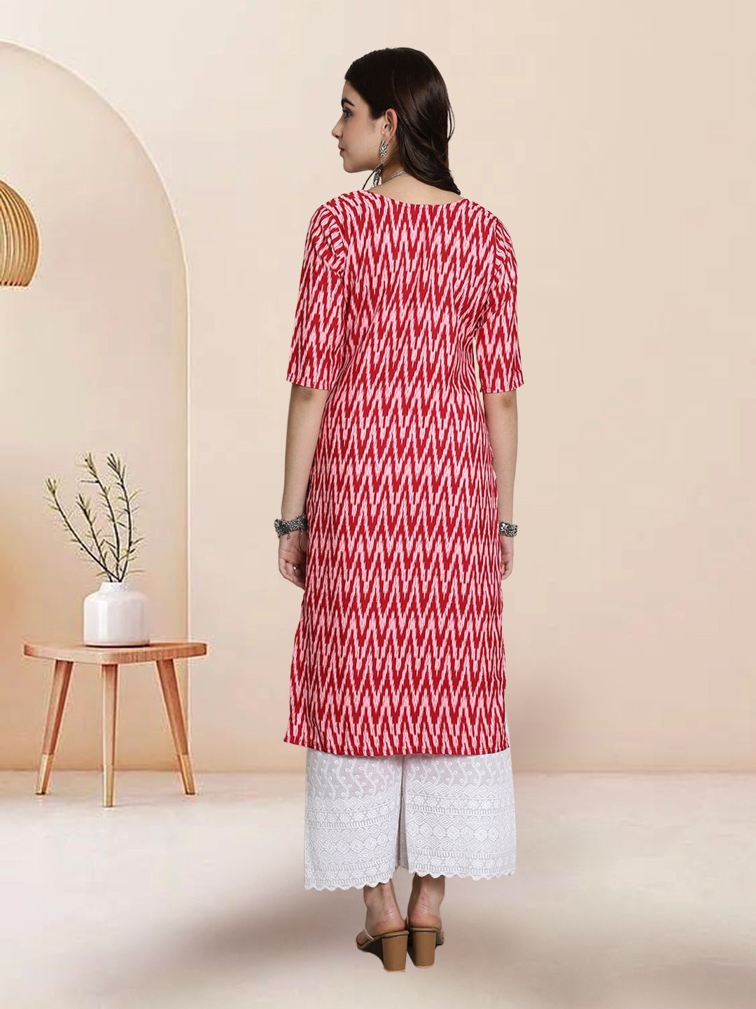 

7Threads Selection Of 4 Chevron Printed Round Neck Kurtas, Red