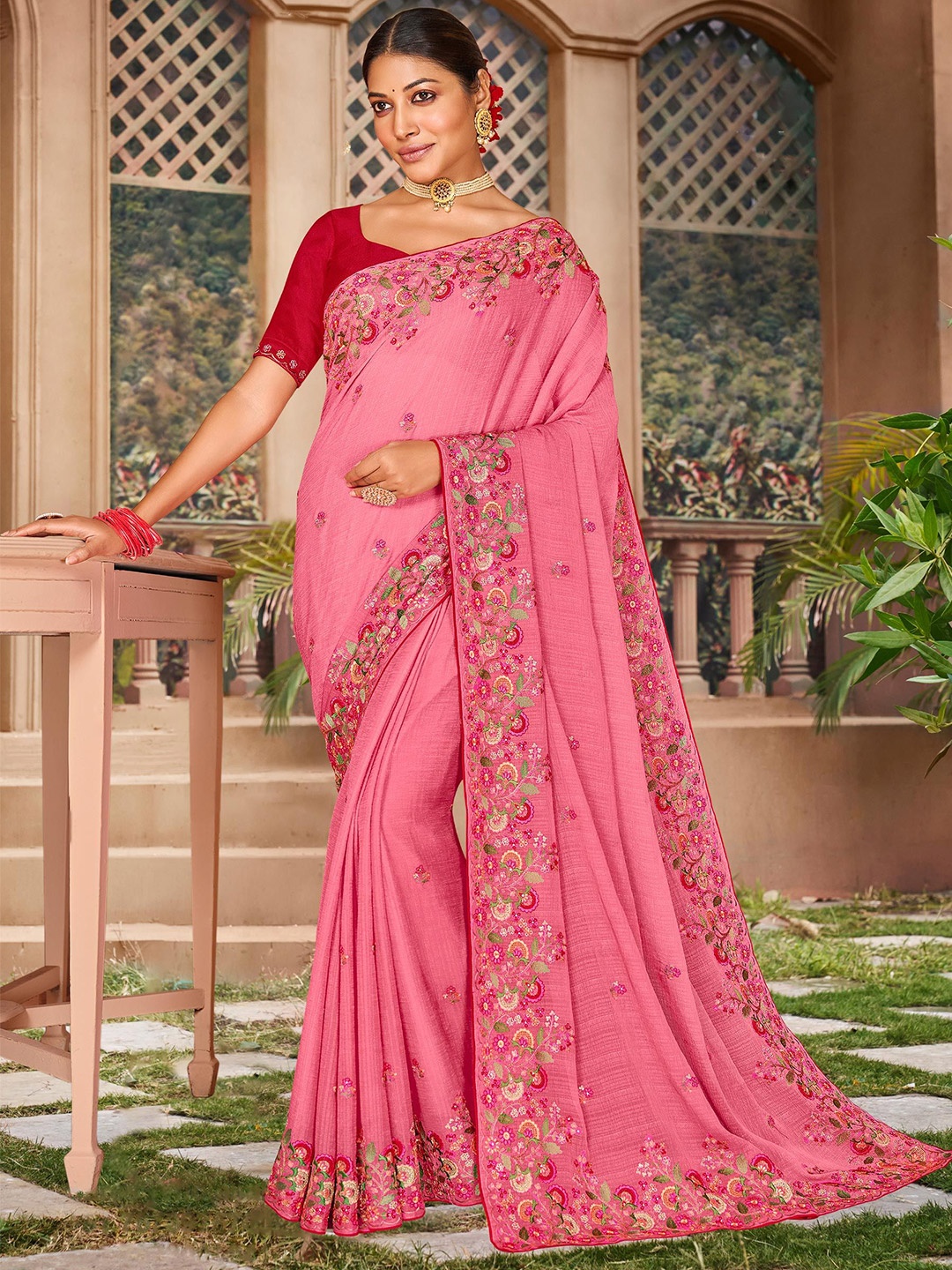 

Laxmipati Floral Beads and Stones Poly Chiffon Saree, Pink