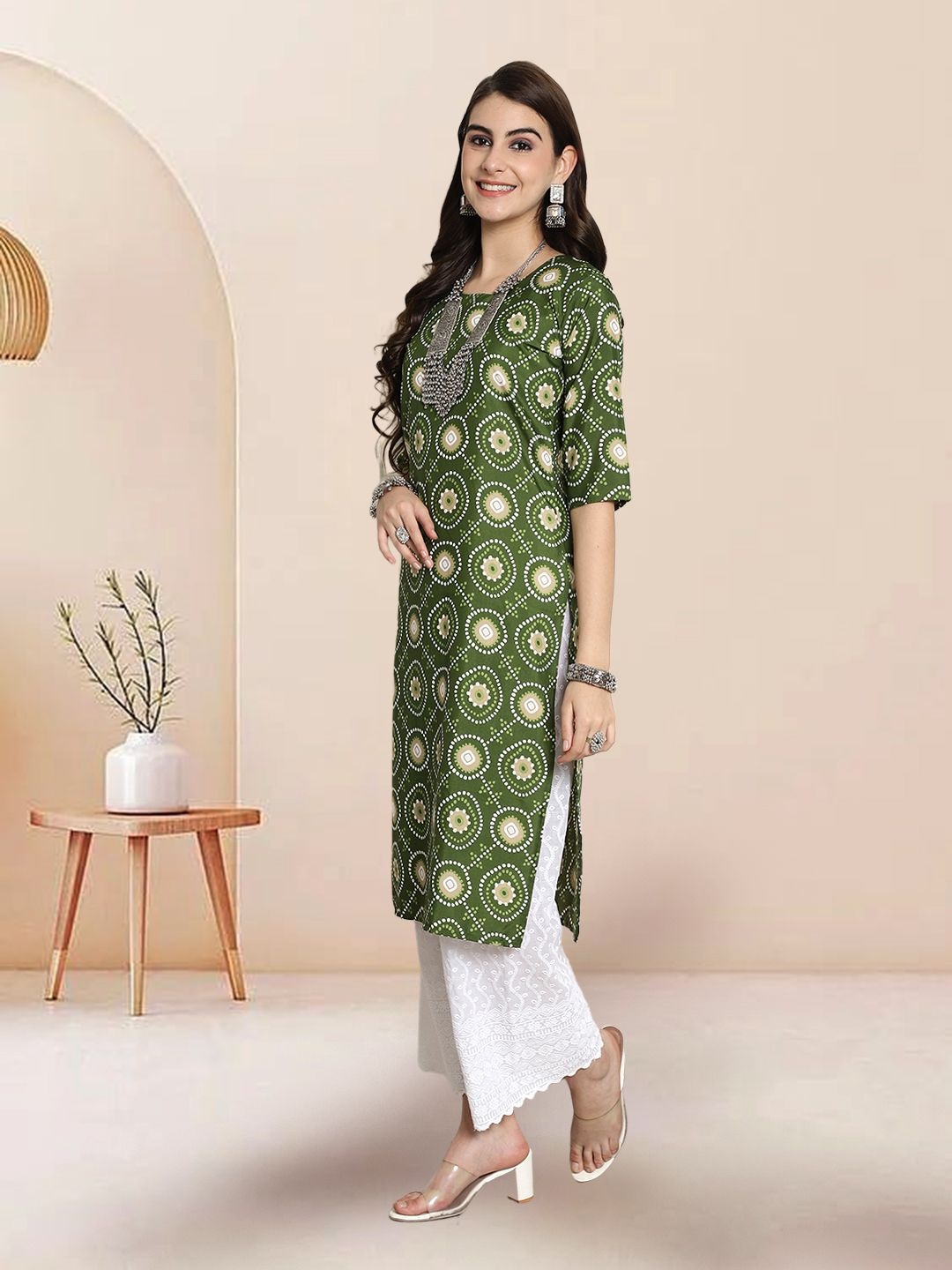 

7Threads Selection of 4 Geometric Printed Round Neck Straight Kurtas, Green