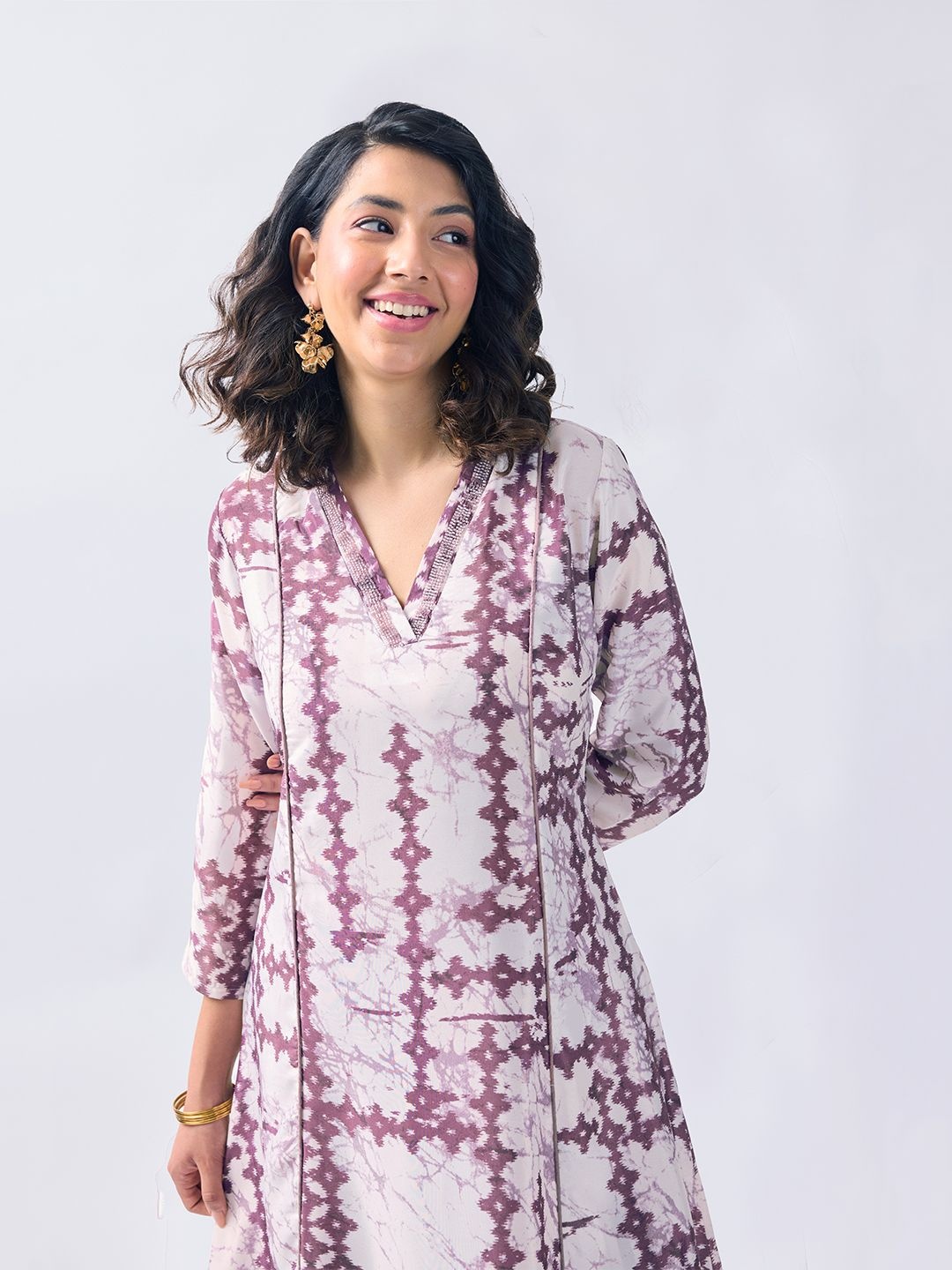 

KALINI Geometric Printed V-Neck A-Line Kurta With Palazzos, Off white