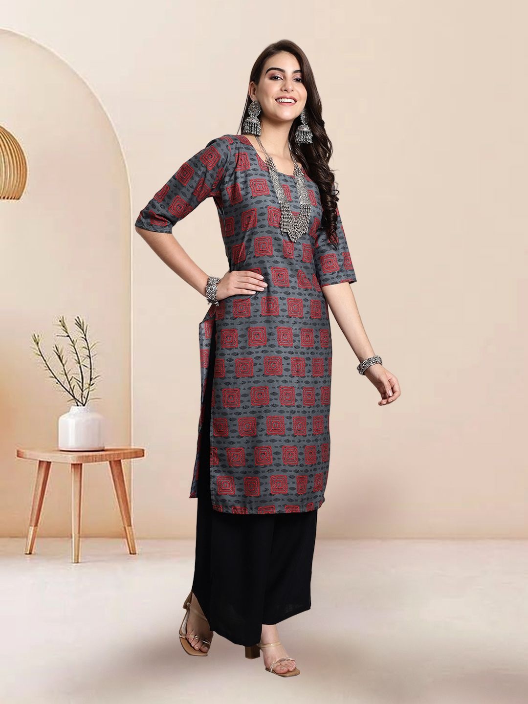 

7Threads Selection Of 2 Geometric Printed Round Neck Kurtas, Grey