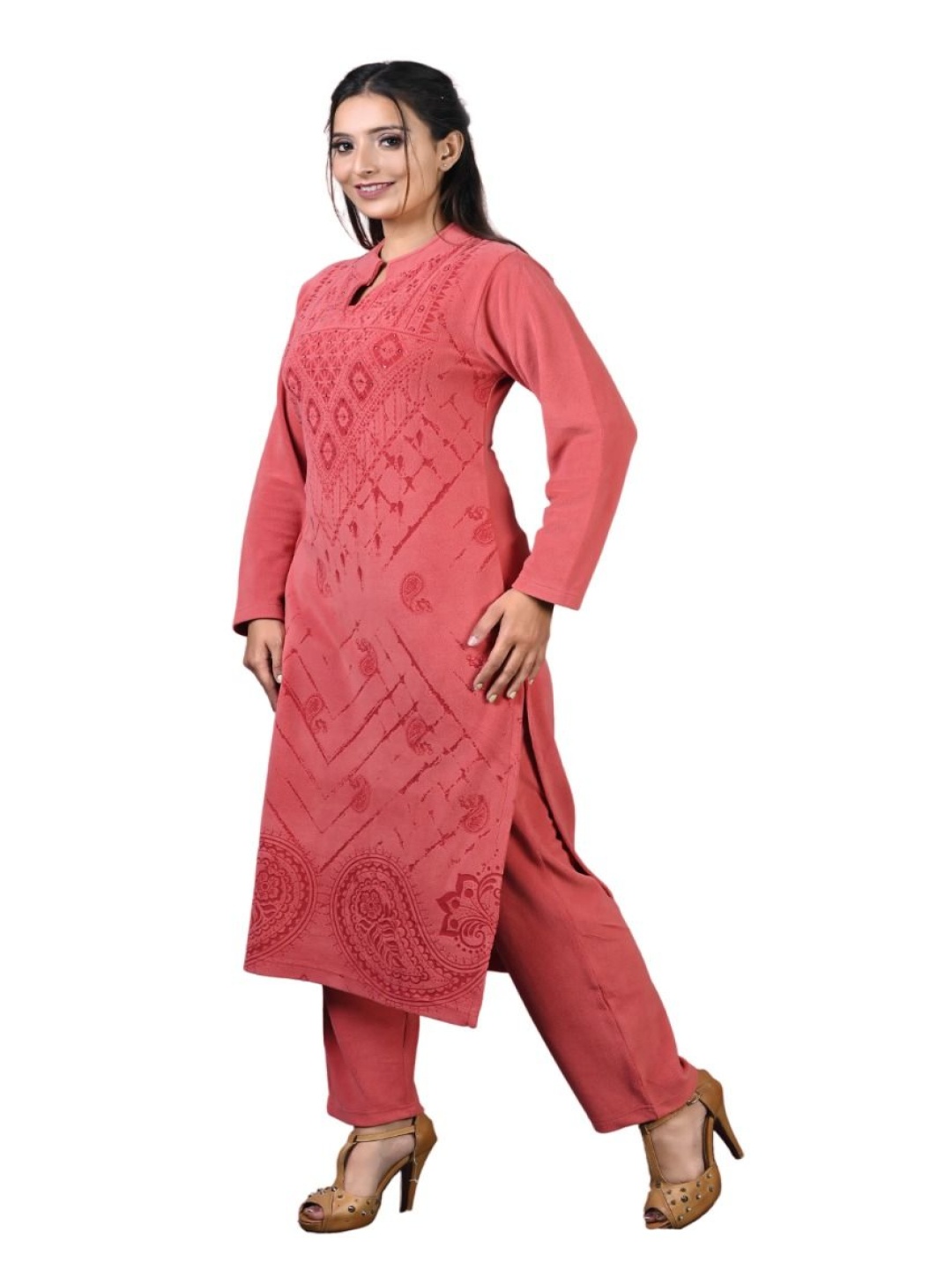 

TWENTY ME Ethnic Motifs Printed Key Hole Straight Kurta With Trouser, Peach