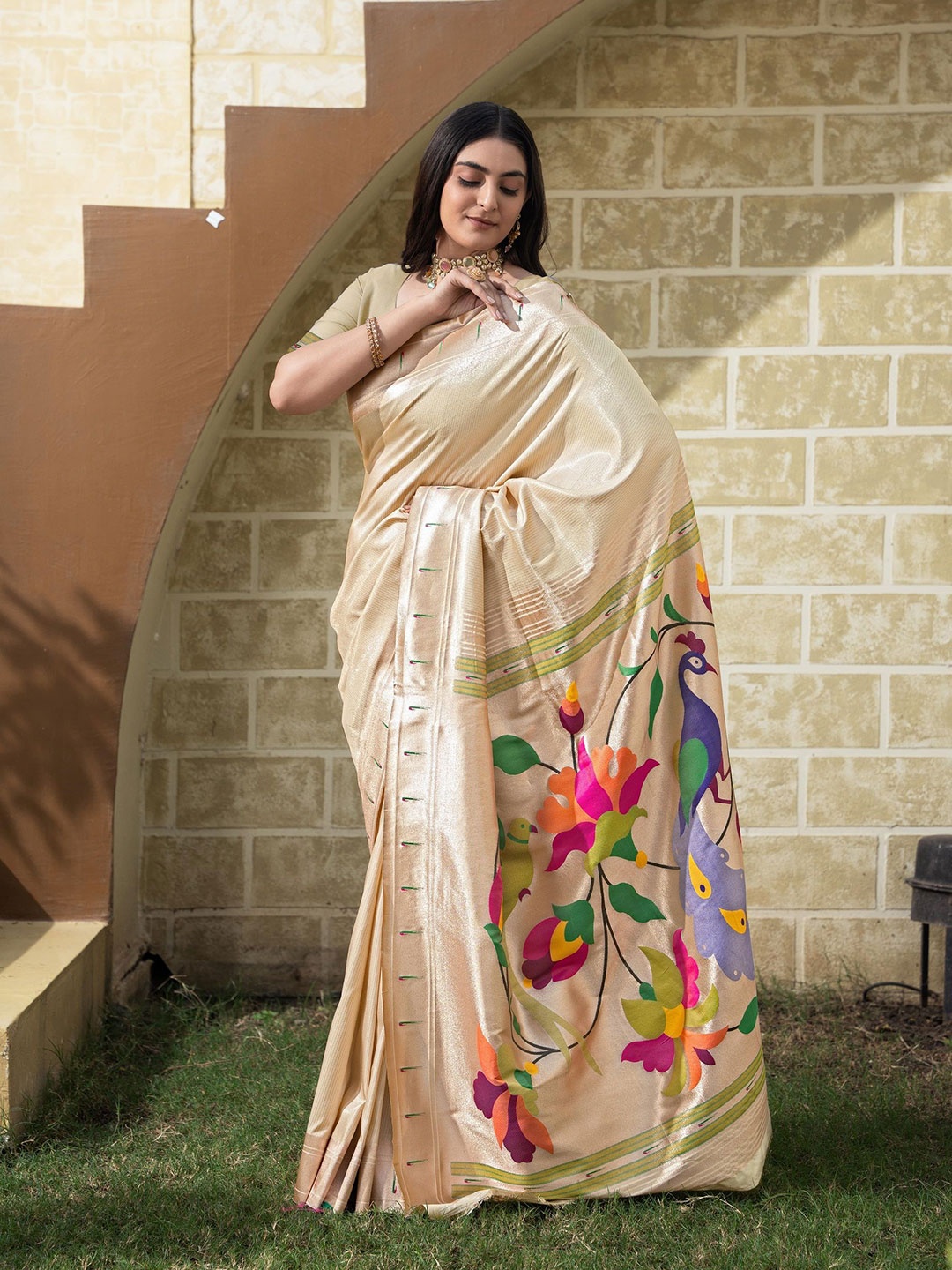 

MAHALASA Ethnic Motifs Zari Pure Silk Paithani Saree, Cream