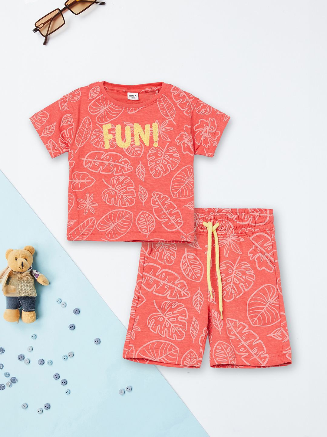 

max Boys Printed T-shirt with Shorts, Red