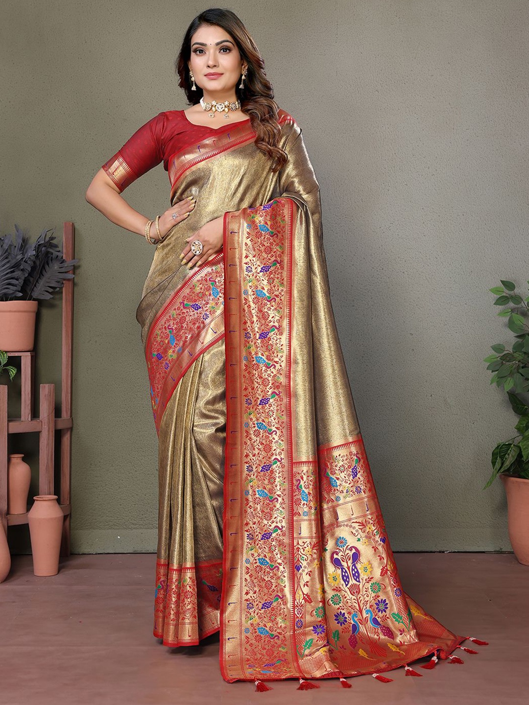 

Panzora Woven Design Zari Silk Blend Banarasi Saree, Gold