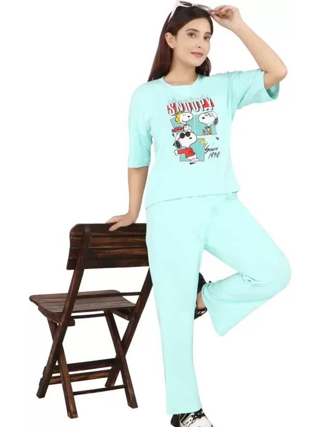 

CLINT Graphic Printed Round Neck T-Shirt With Pyjama, Green