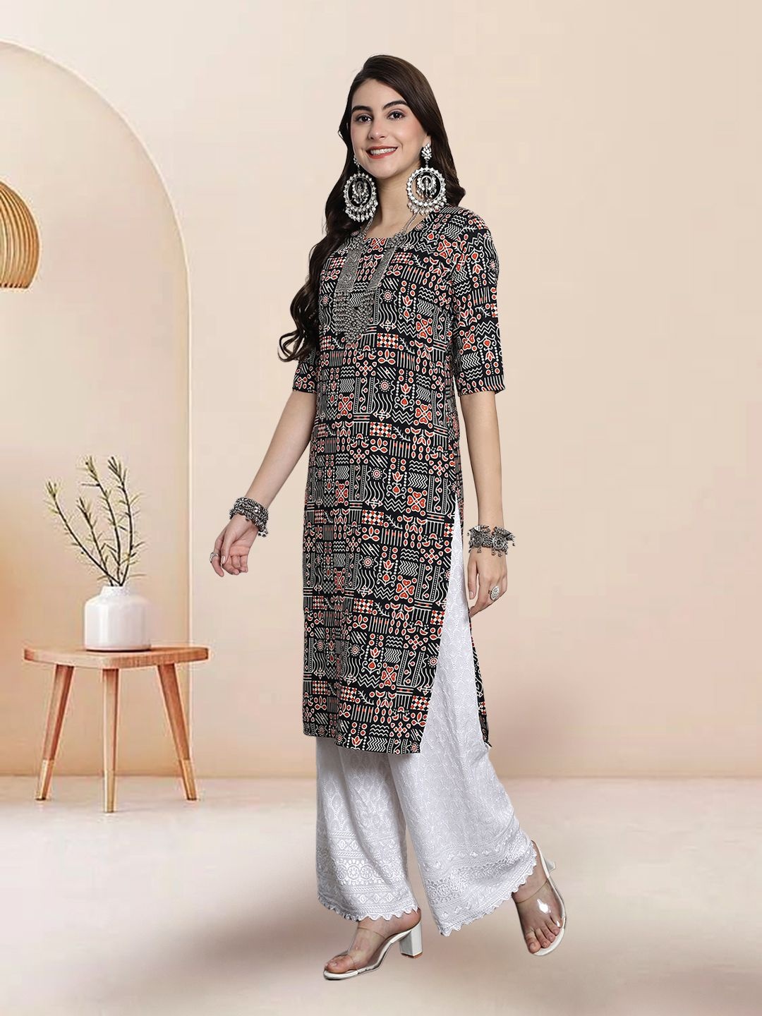 

7Threads Selection Of 2 Ethnic Motifs Printed Round Neck Straight Kurtas, Black