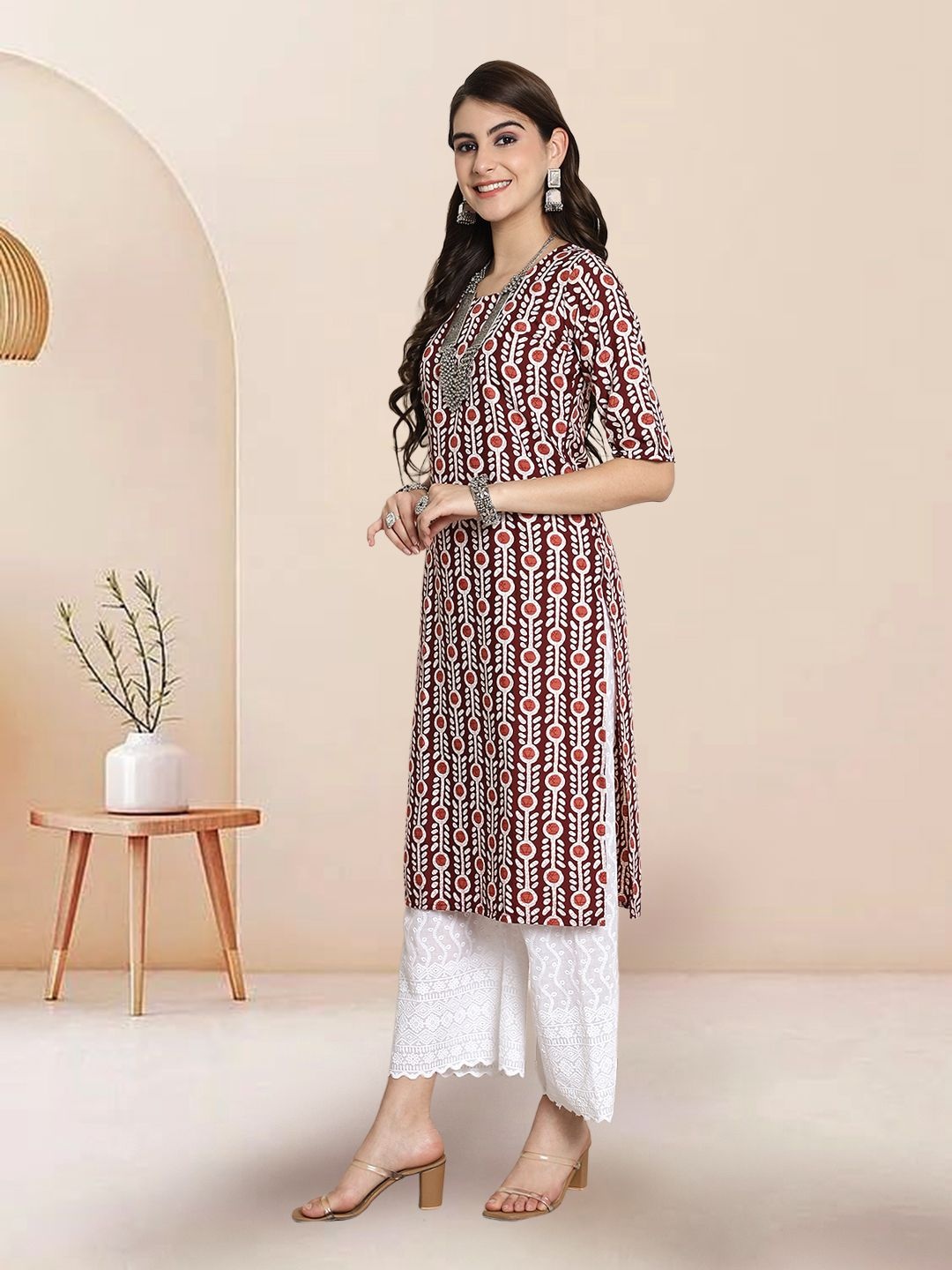 

7Threads Selection Of 5 Ethnic Motifs Printed Round Neck Straight Kurtas, Maroon