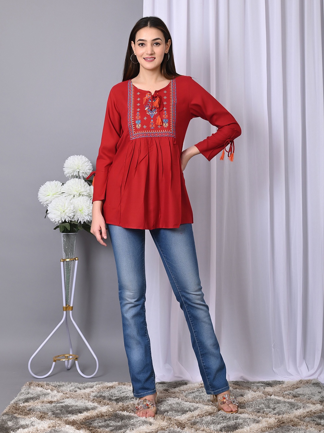 

VYMO Floral Embroidered Keyhole Neck Longline Top, Maroon