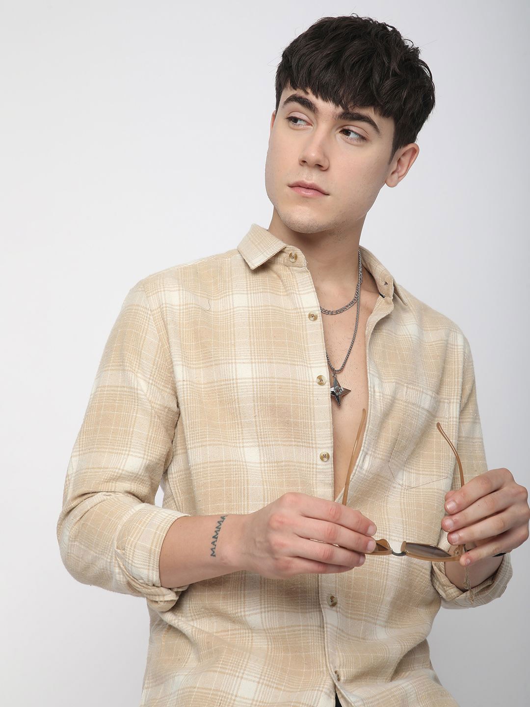 

VASTRADO Men Classic Slim Fit Cutaway Collar Tartan Checked Cotton Casual Shirt, Beige