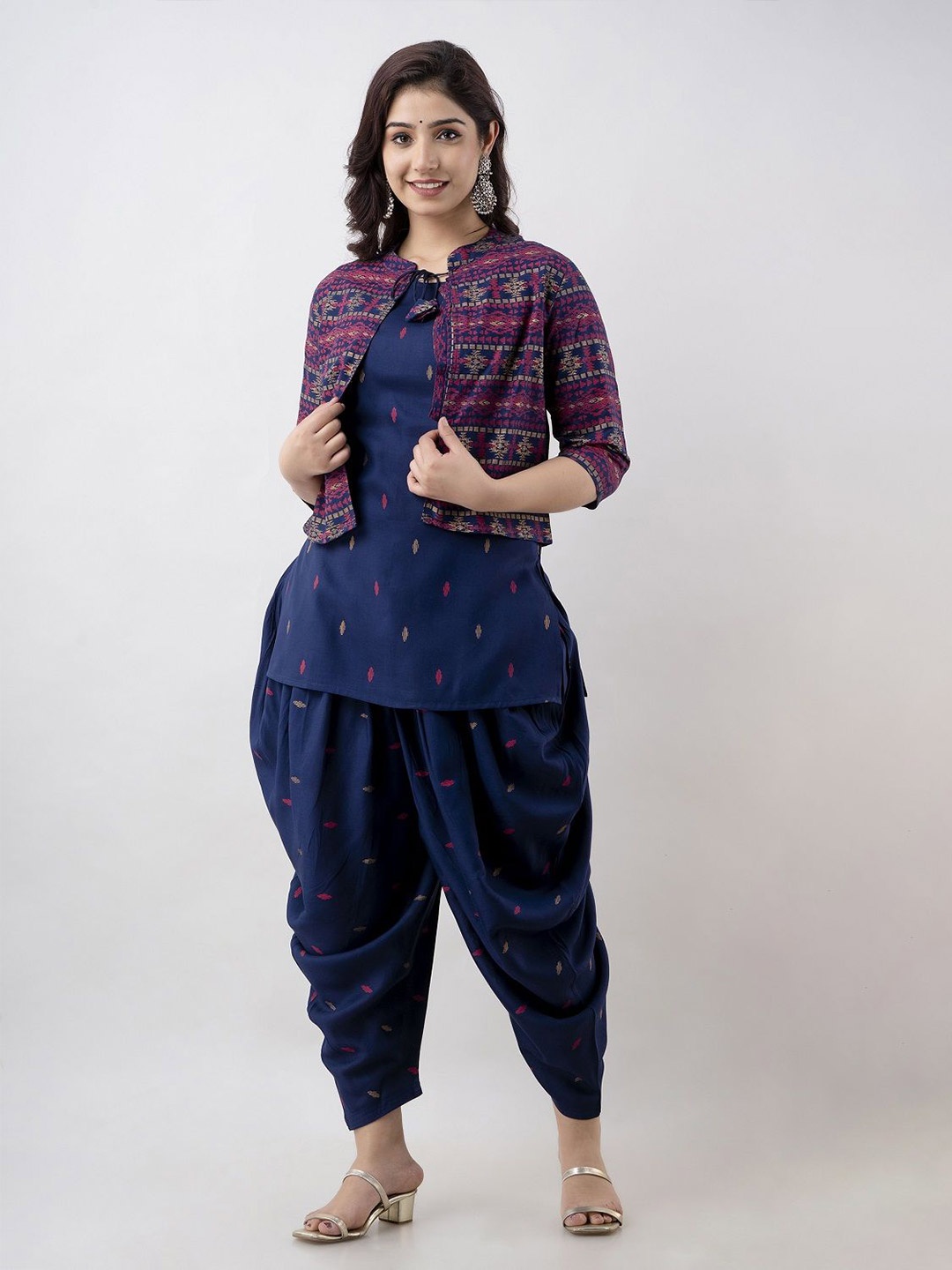 

SHEESHAM Printed Round Neck Tunic With Dhoti Pant And Jacket, Blue