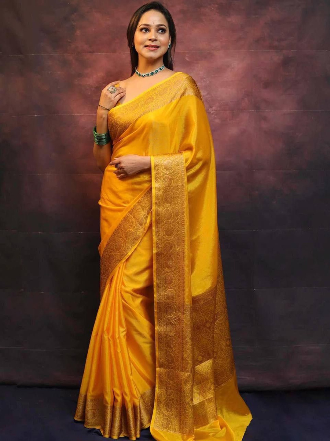 

Sitanjali Woven Design Zari Silk Blend Kanjeevaram Saree, Yellow