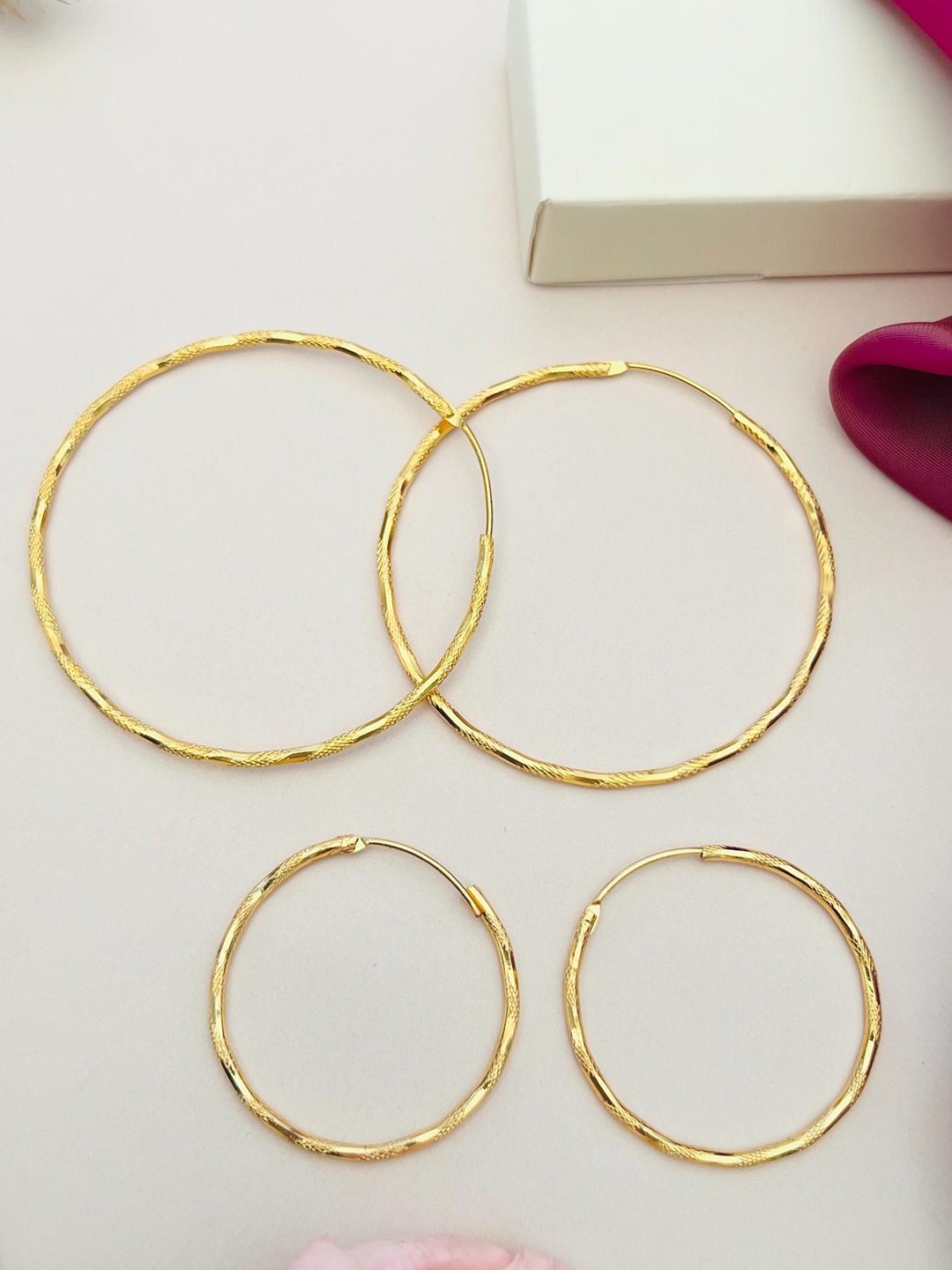 

ABDESIGNS Set Of 2 Gold-Plated Huggies Classic Hoop Earrings