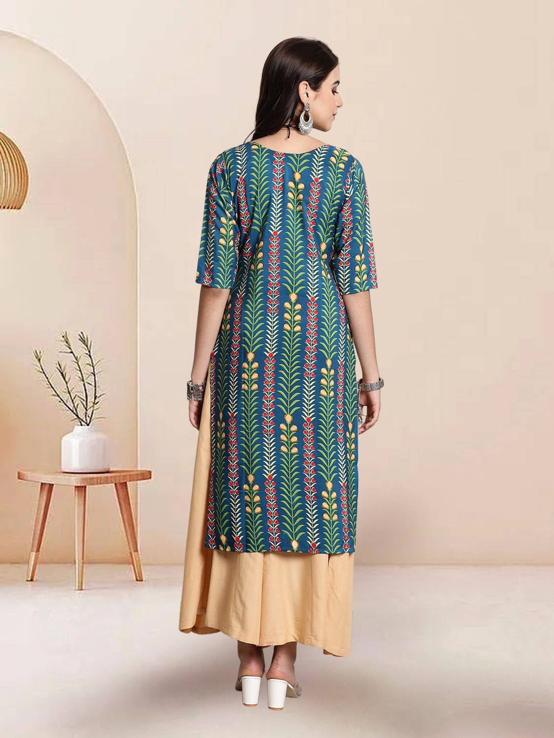 

7Threads Women Ethnic Motifs Printed Floral Crepe Kurta, Multi