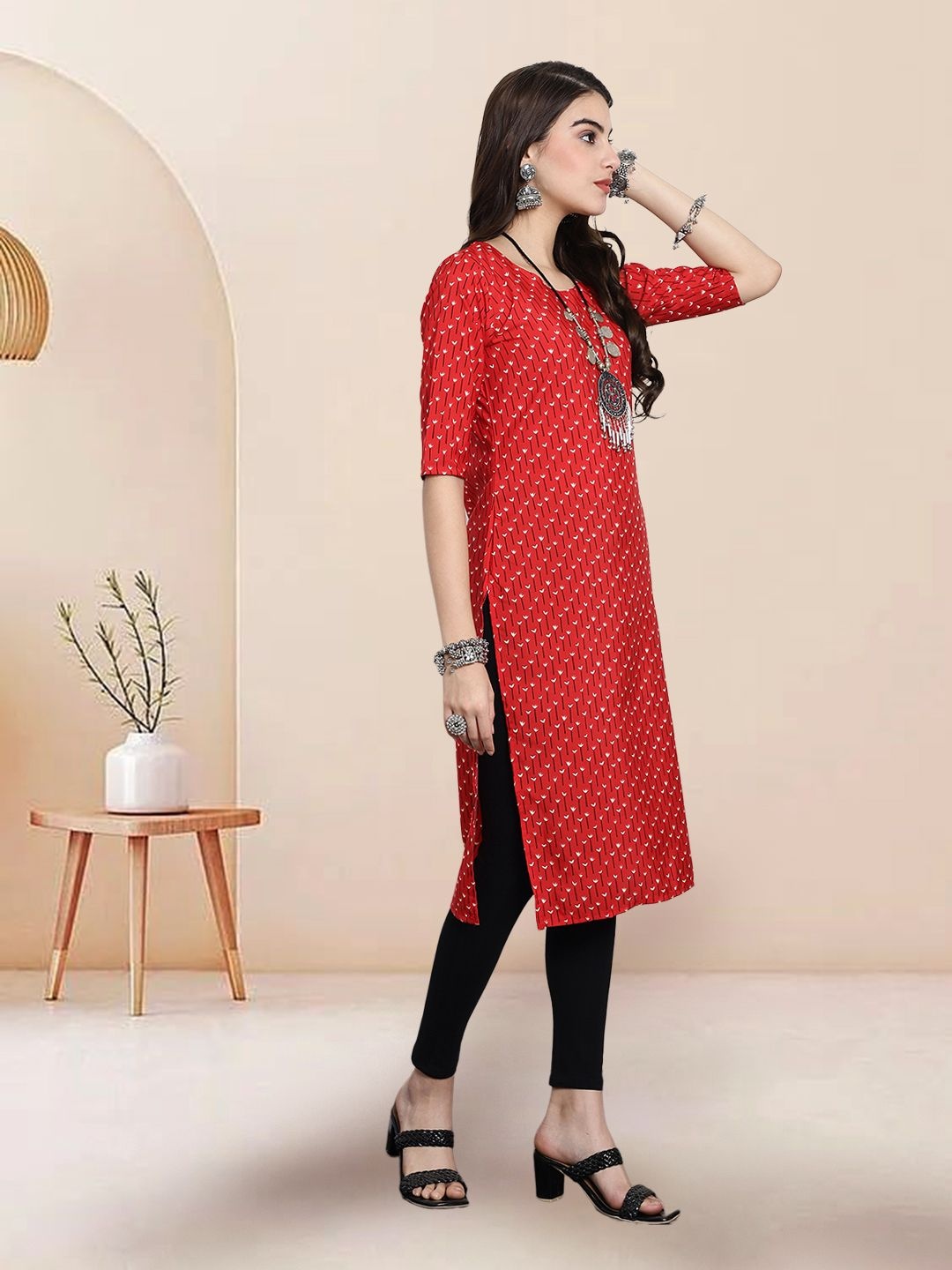 

7Threads Selection Of 2 Ethnic Motifs Printed Round Neck Straight Kurtas, Red