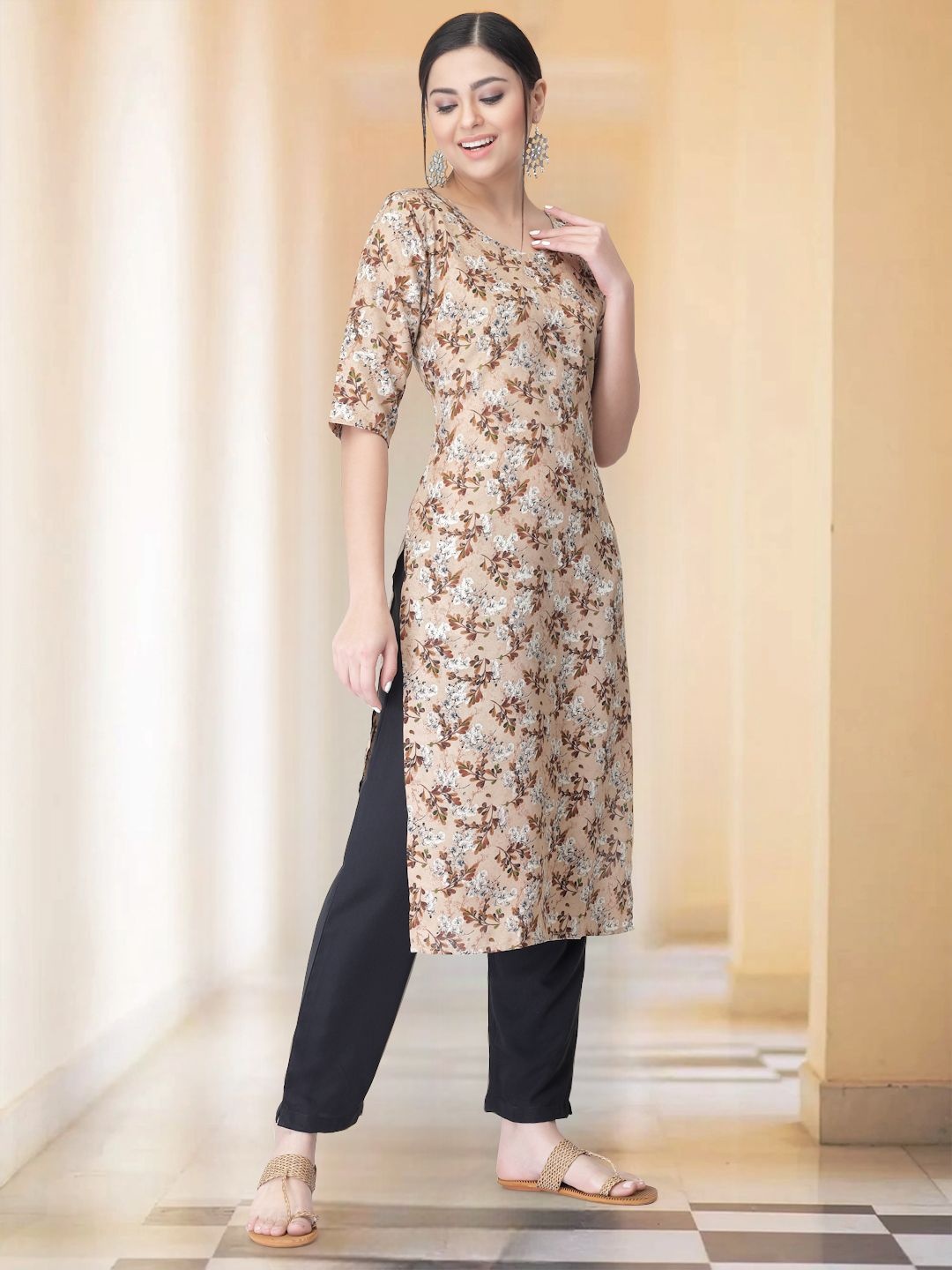 

7Threads Floral Printed Round Neck Straight Kurta With Trouser, Beige