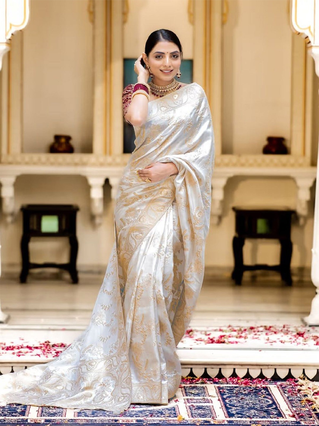 

A TO Z CART Woven Design Zari Pure Silk Saree, White