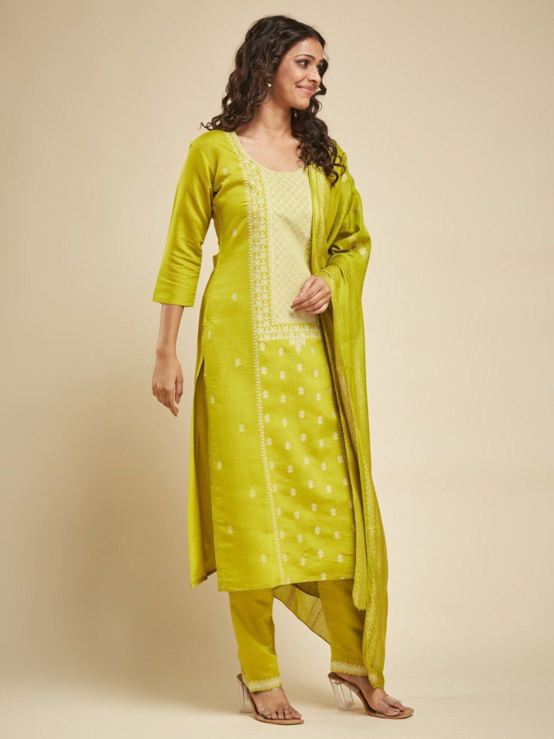 

A TO Z CART Floral Printed Scoop Neck Straight Kurta With Trouser And Dupatta, Olive