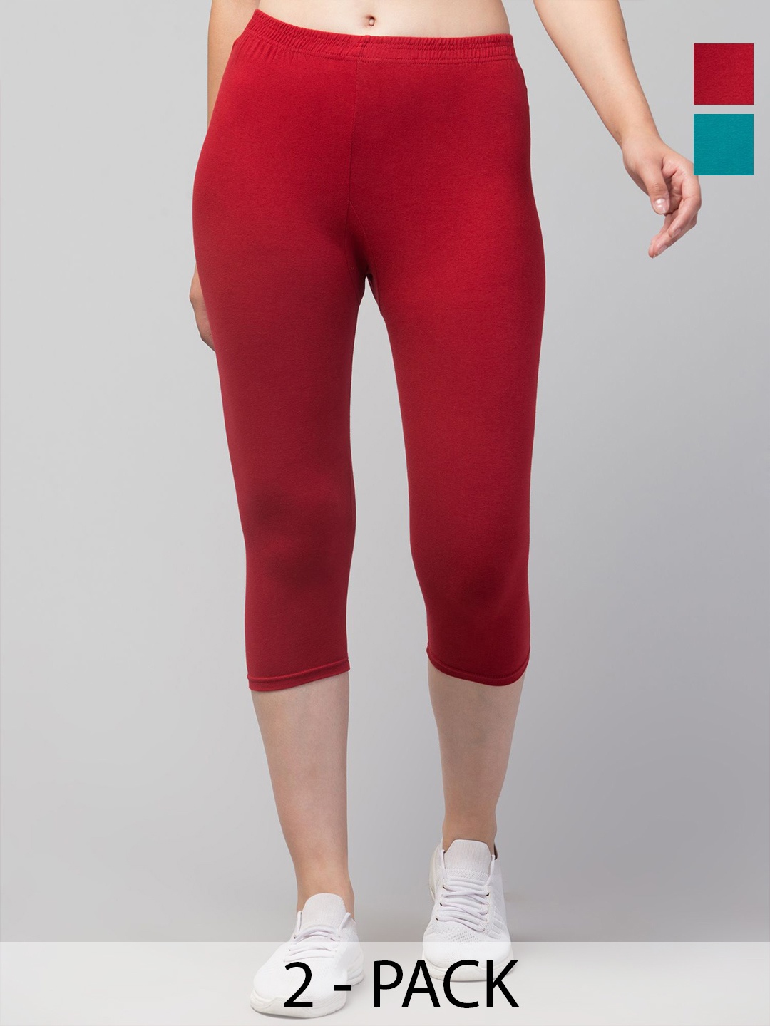 

ULLAS Women Skinny Fit Capris, Maroon