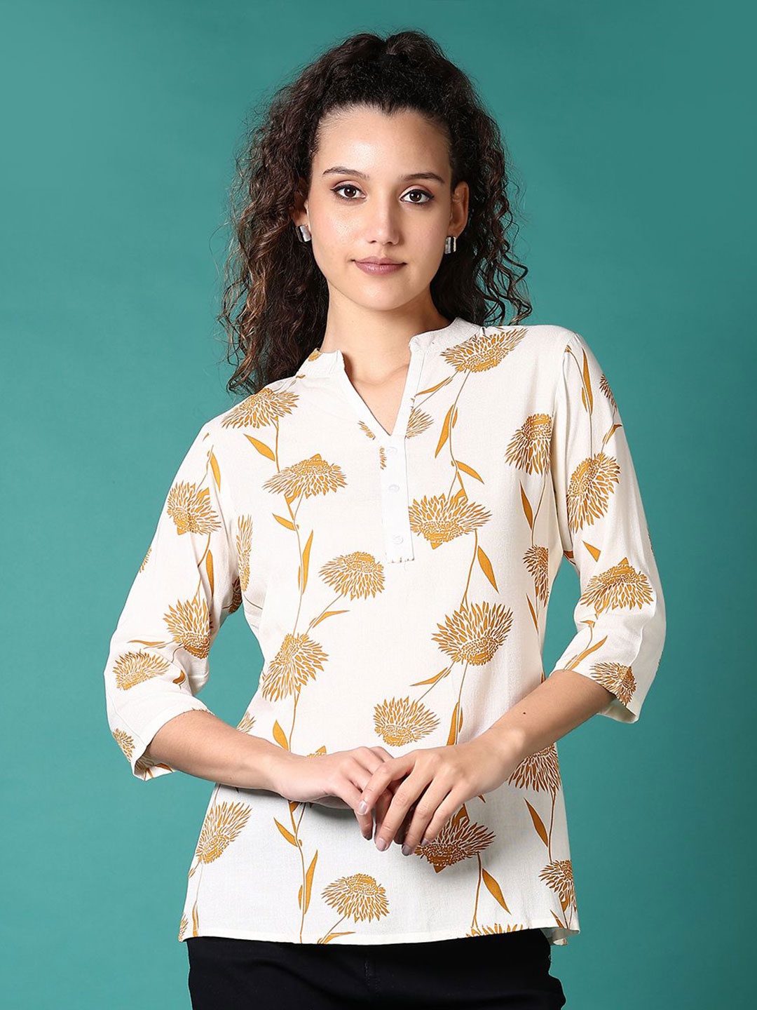 

V-Mart Print Mandarin Collar Top, White