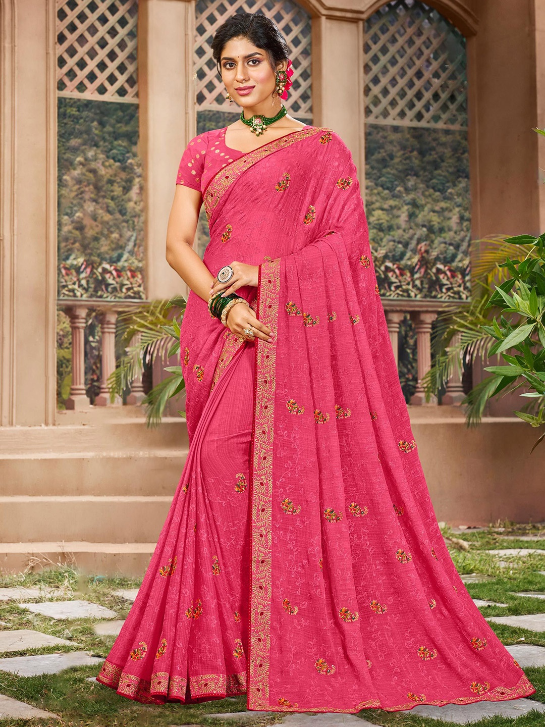 

Laxmipati Floral Beads and Stones Poly Chiffon Saree, Pink