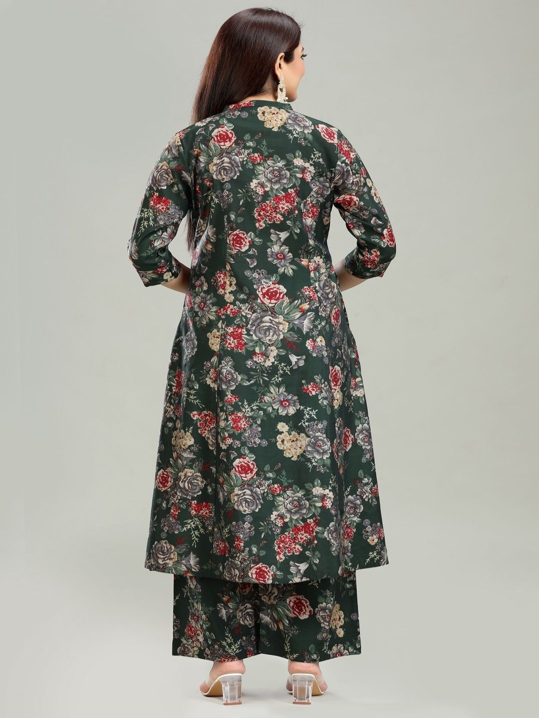 

COTTON CULTURE Floral Printed Mandarin Collar A-line Kurta With Palazzo, Green