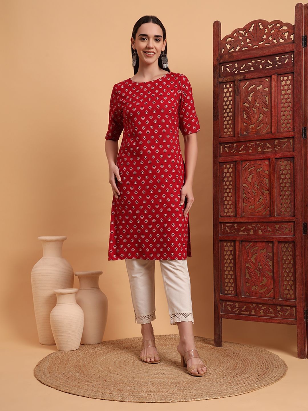 

Anouk Rustic Floral Printed Round Neck Kurta, Red