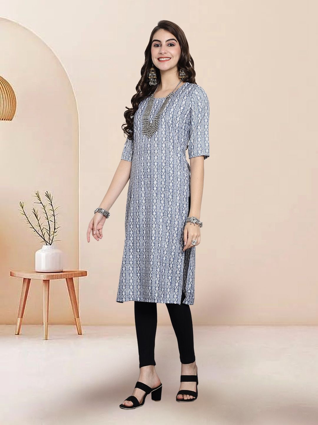 

7Threads Selection Of 3 Geometric Printed Round Neck Straight Kurtas, Blue