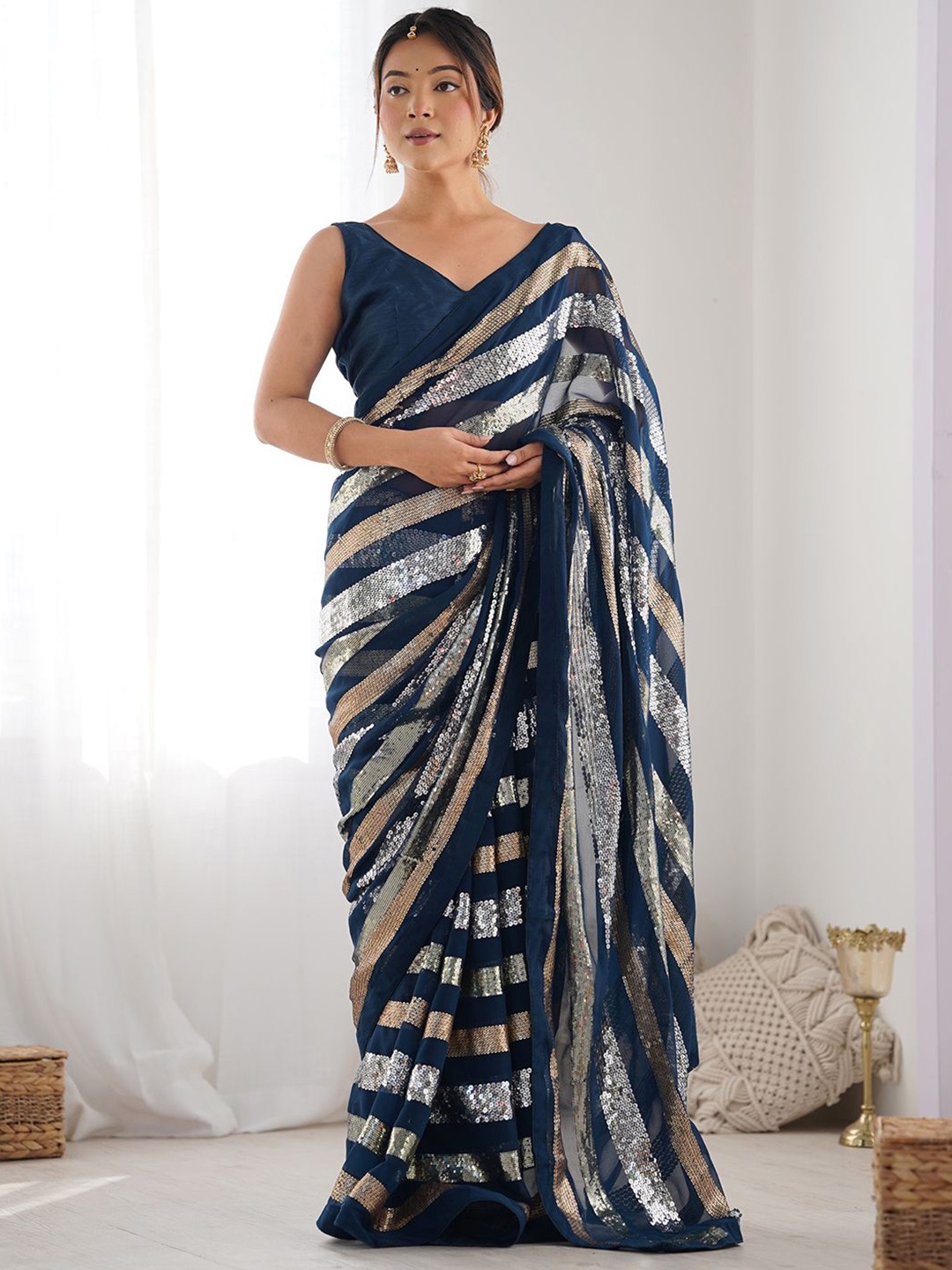 

Panzora Striped Sequinned Poly Georgette Saree, Teal