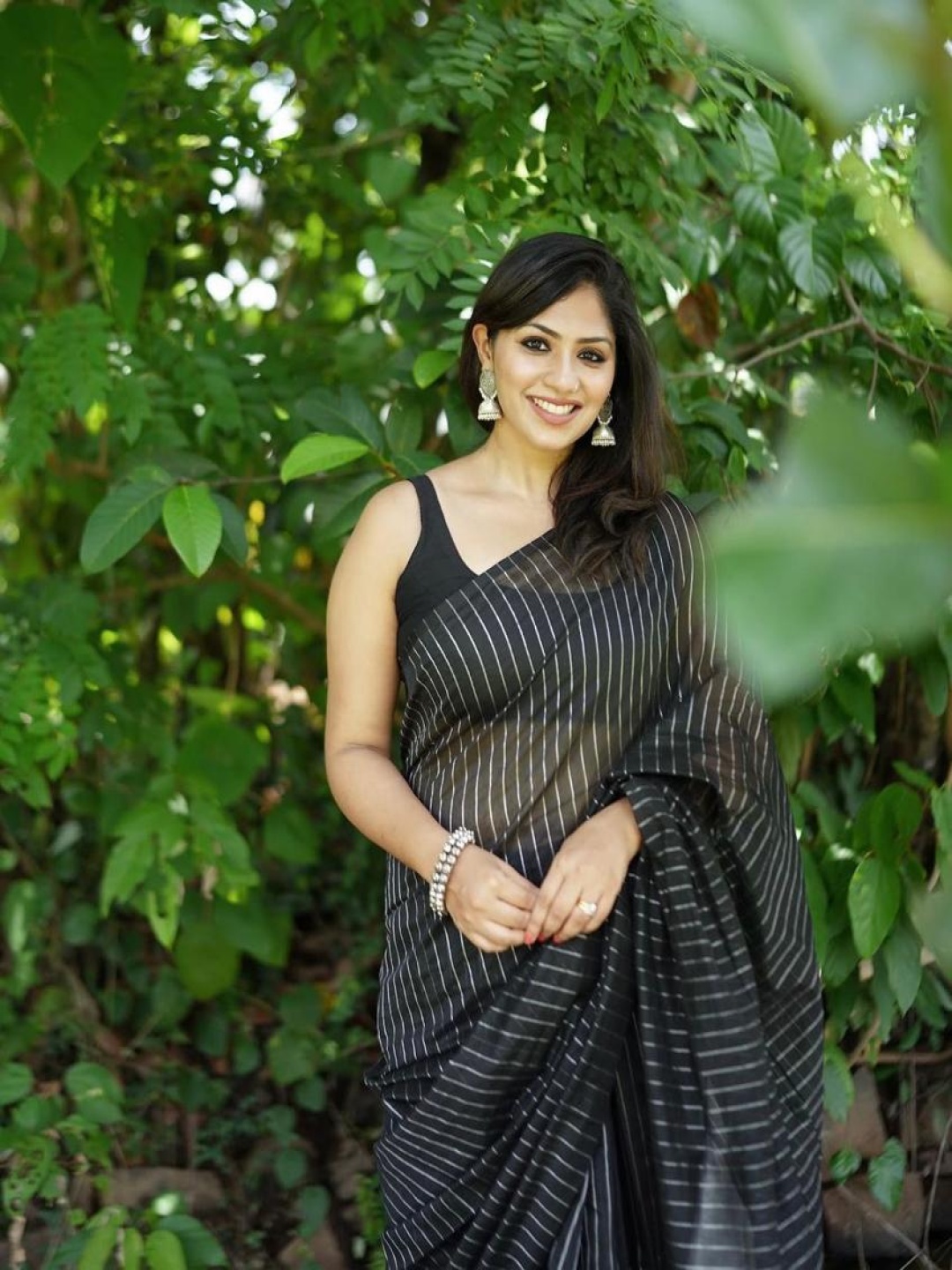 

bansari textiles Woven Design Zari Pure Silk Kanjeevaram Saree, Black