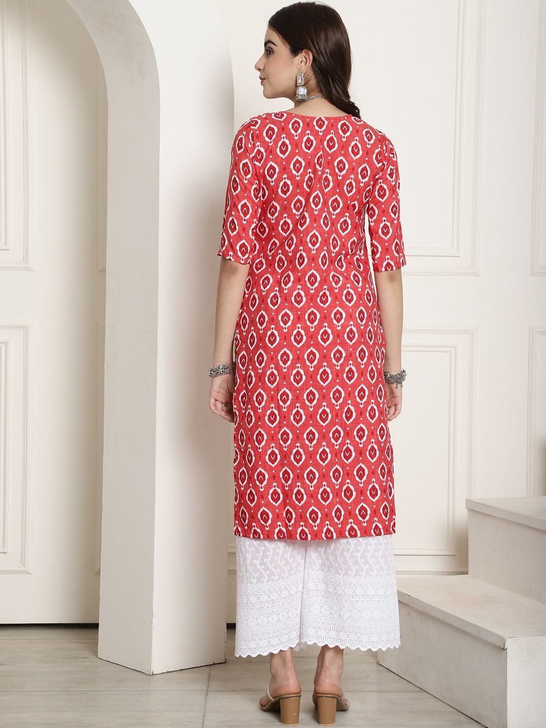 

7Threads Selection Of 3 Ethnic Motifs Printed Round Neck Kurtas, Black