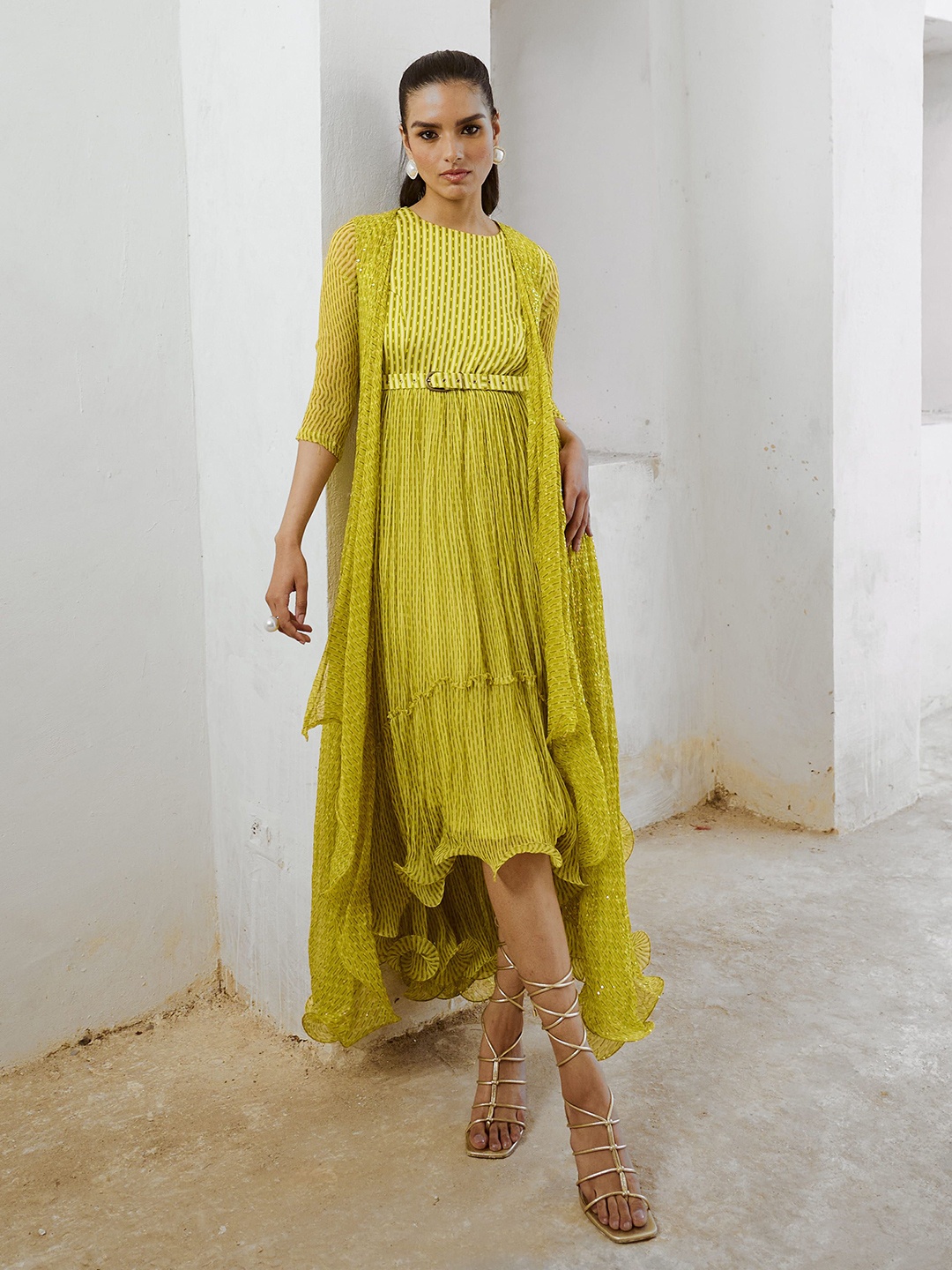 

Pallavi Jaipur Geometric Printed Sleeveless Midi Dress With Shrug & Belt, Lime green