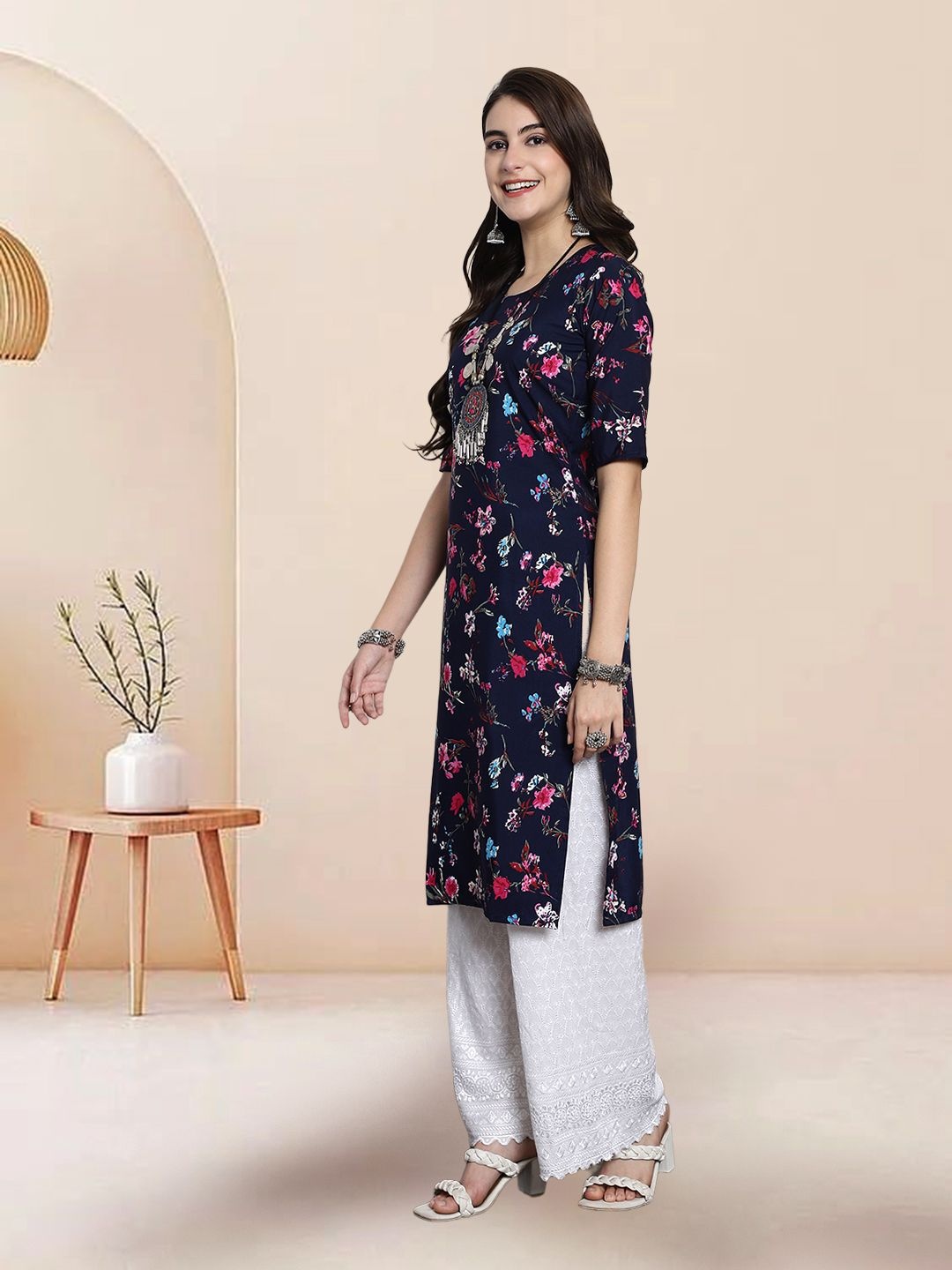 

7Threads Selection Of 5 Geometric Printed Straight Kurtas, Black