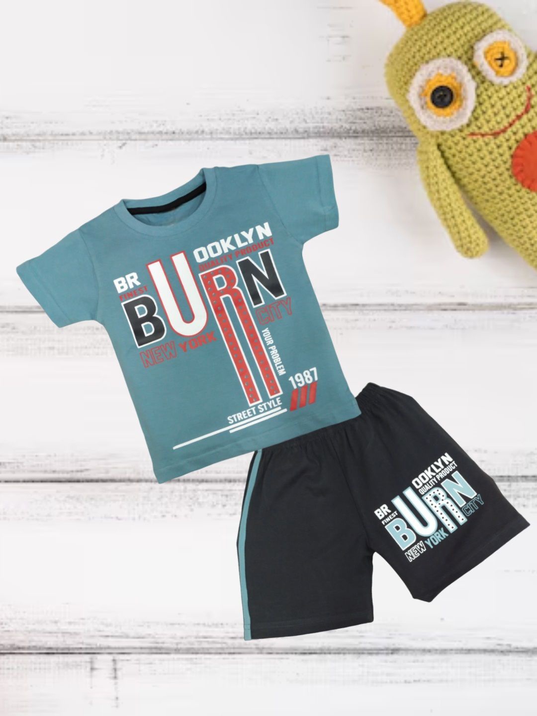 

FASHION GRAB Kids Printed Pure Cotton T-Shirt With Shorts, Green