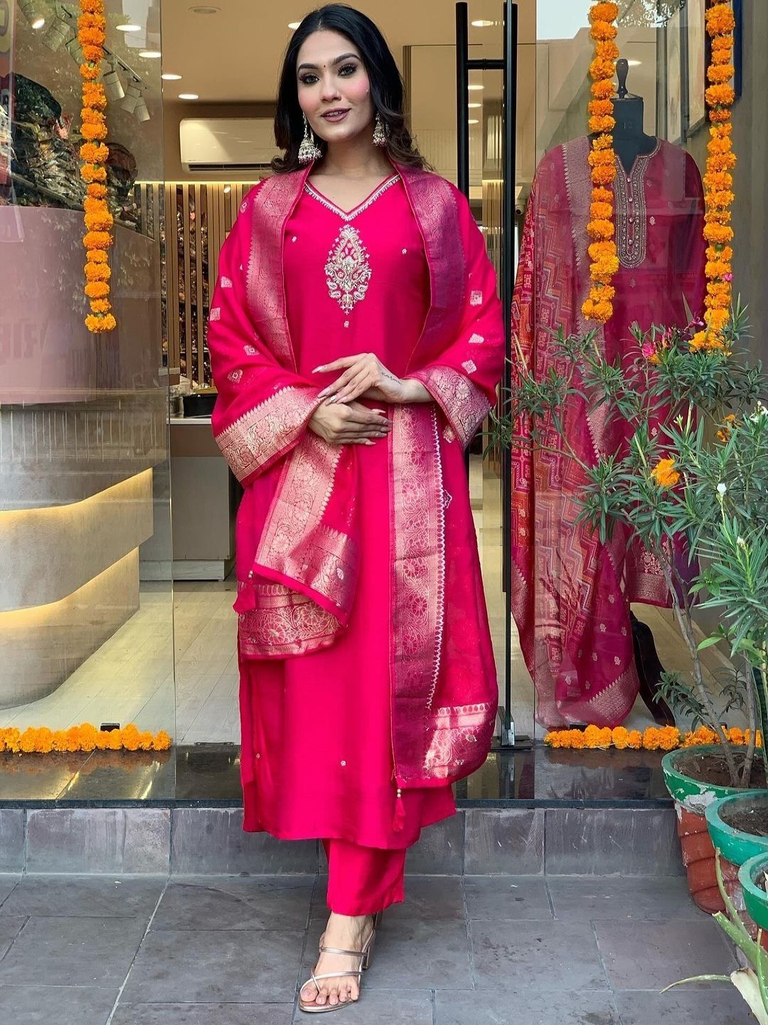 

Blue Wish Embroidered V-Neck Chanderi Silk Straight Kurta With Trouser & Dupatta, Pink