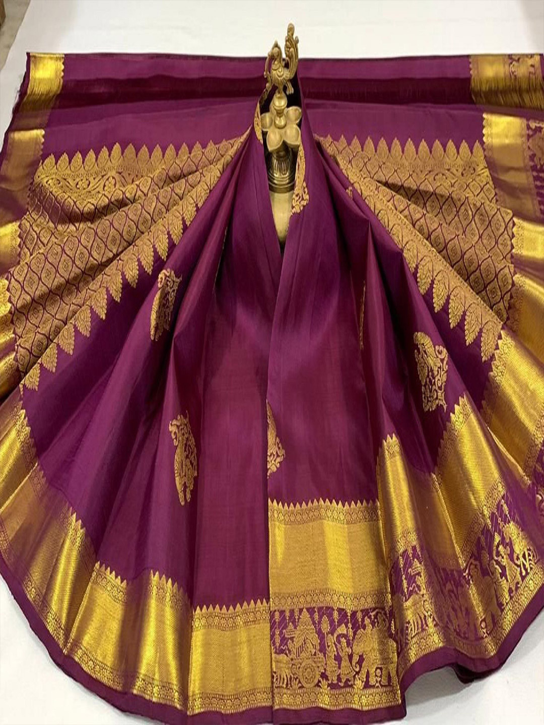 

A TO Z CART Woven Design Zari Pure Silk Banarasi Saree, Purple