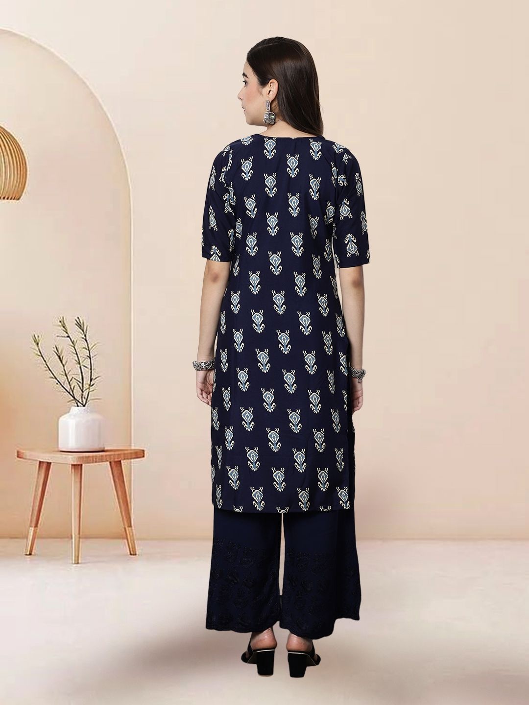 

7Threads Selection of 6 Ethnic Motif Printed Round Neck Straight Kurtas, Black