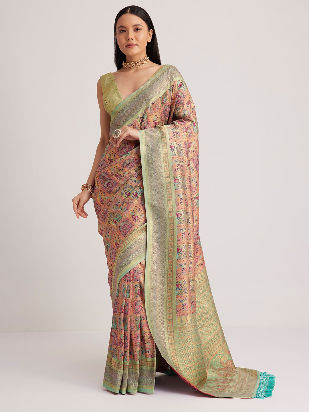 

KALKI Fashion Floral Zari Silk Blend Saree, Green