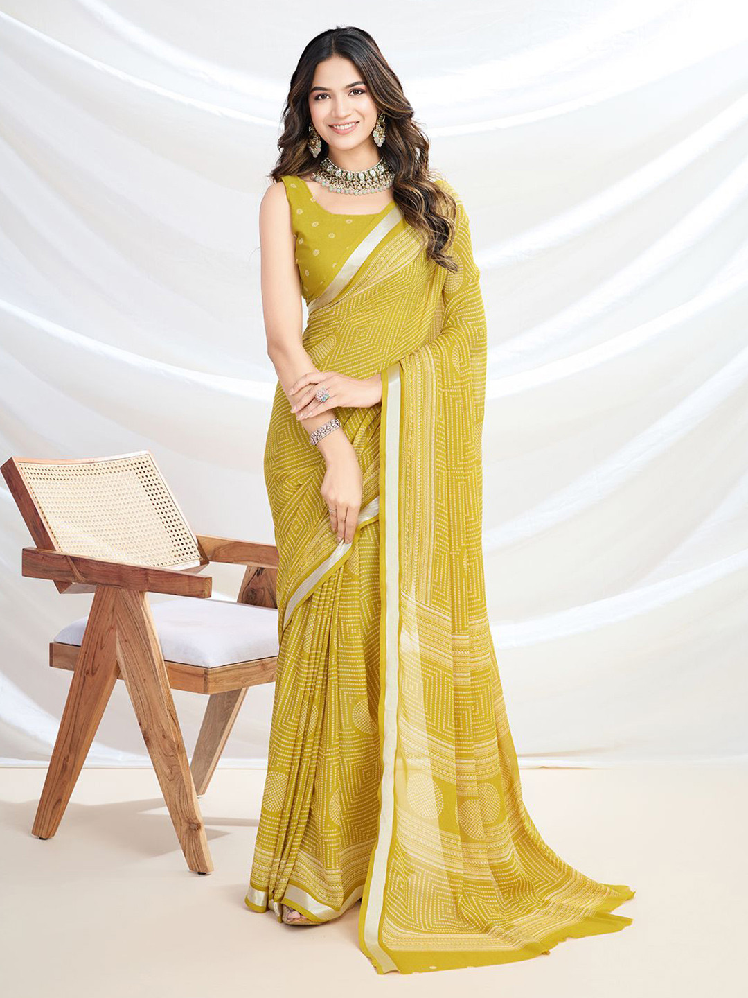 

Mitera Bandhani Pure Crepe Saree, Yellow